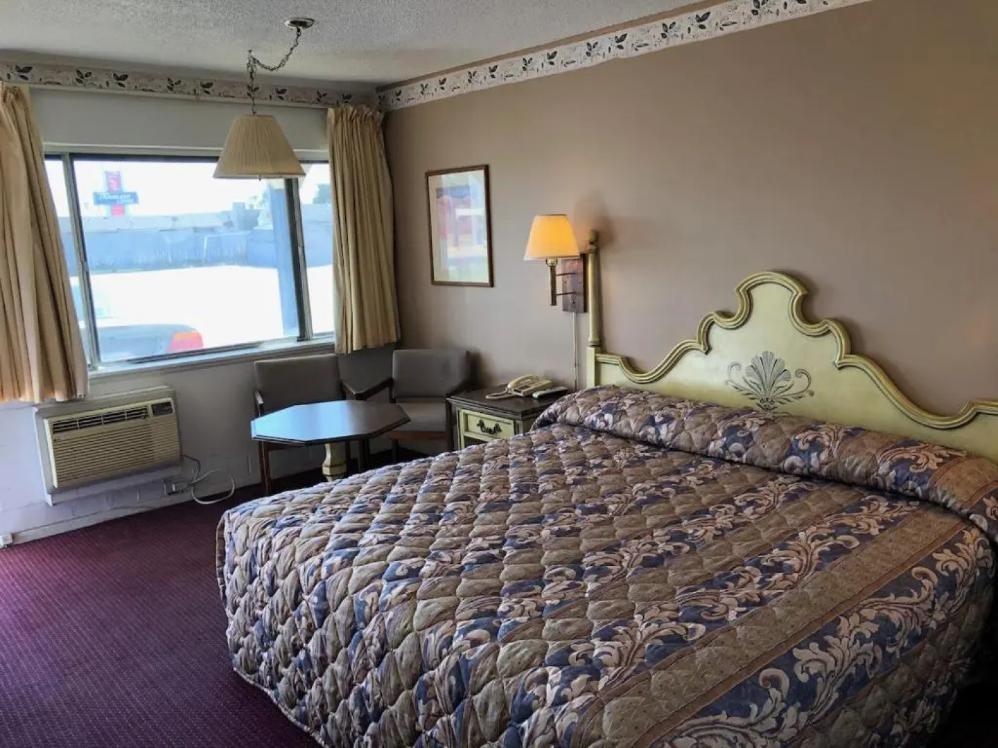 The Hastings Inn Salina