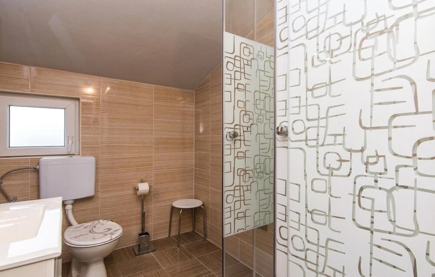 Stunning Home in Pakostane With 4 Bedrooms, Outdoor Swimming Pool and Wifi