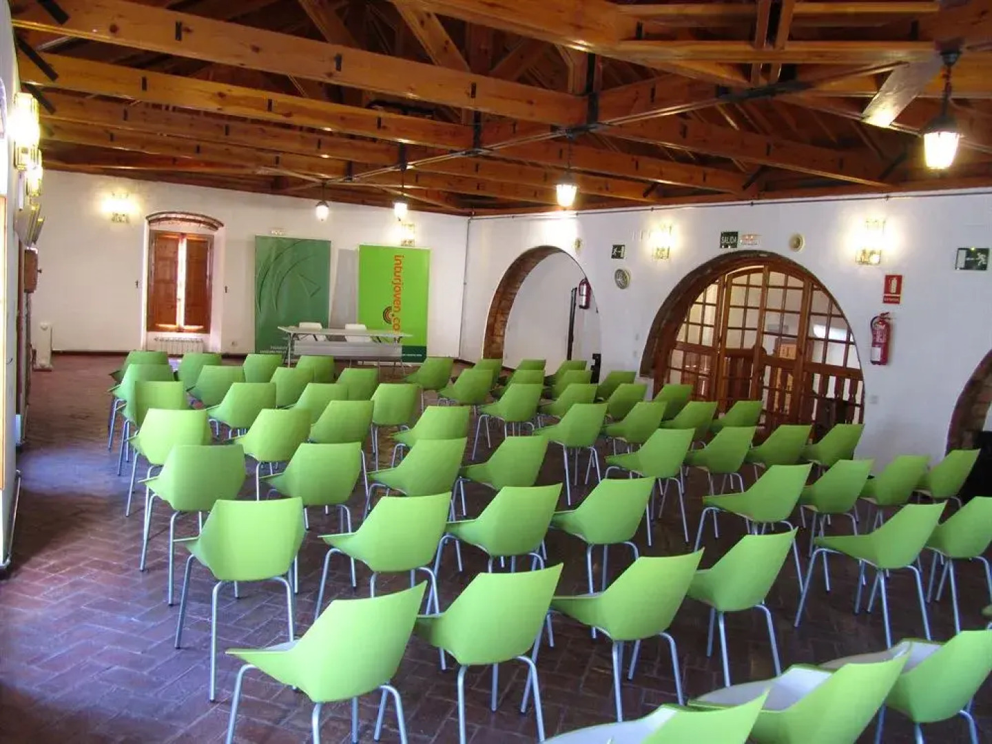 Albergue Inturjoven El Bosque