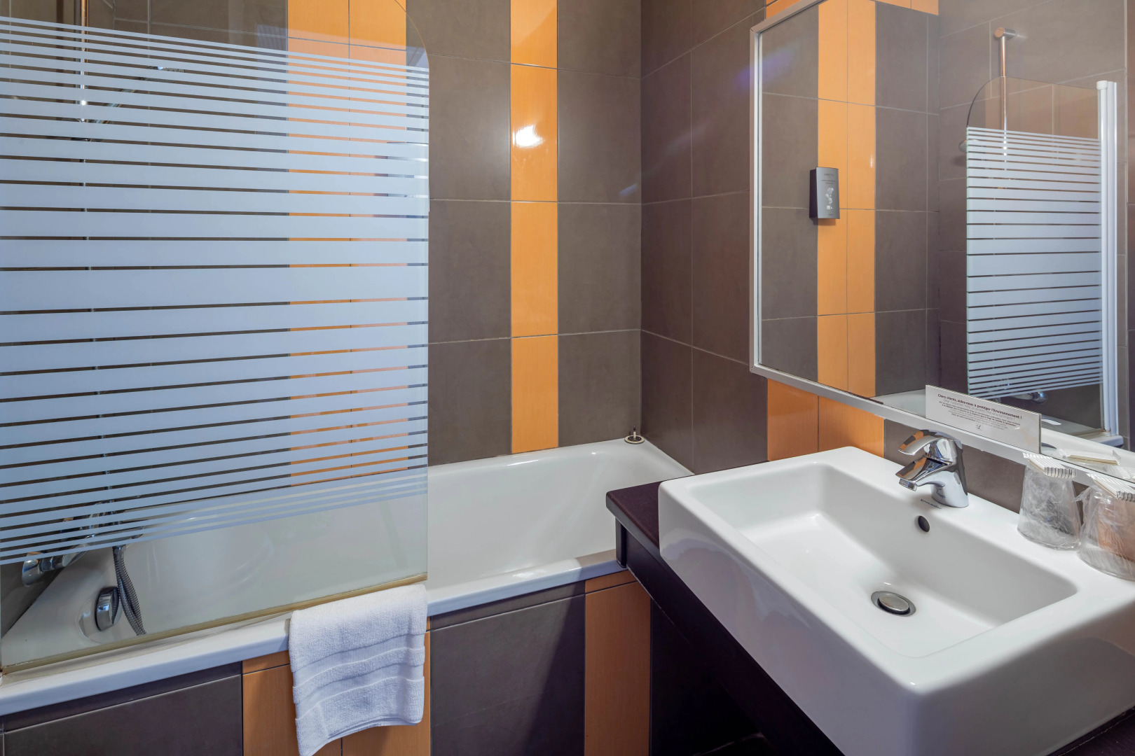 Logis Hôtel Noemys Pont de l’Etoile