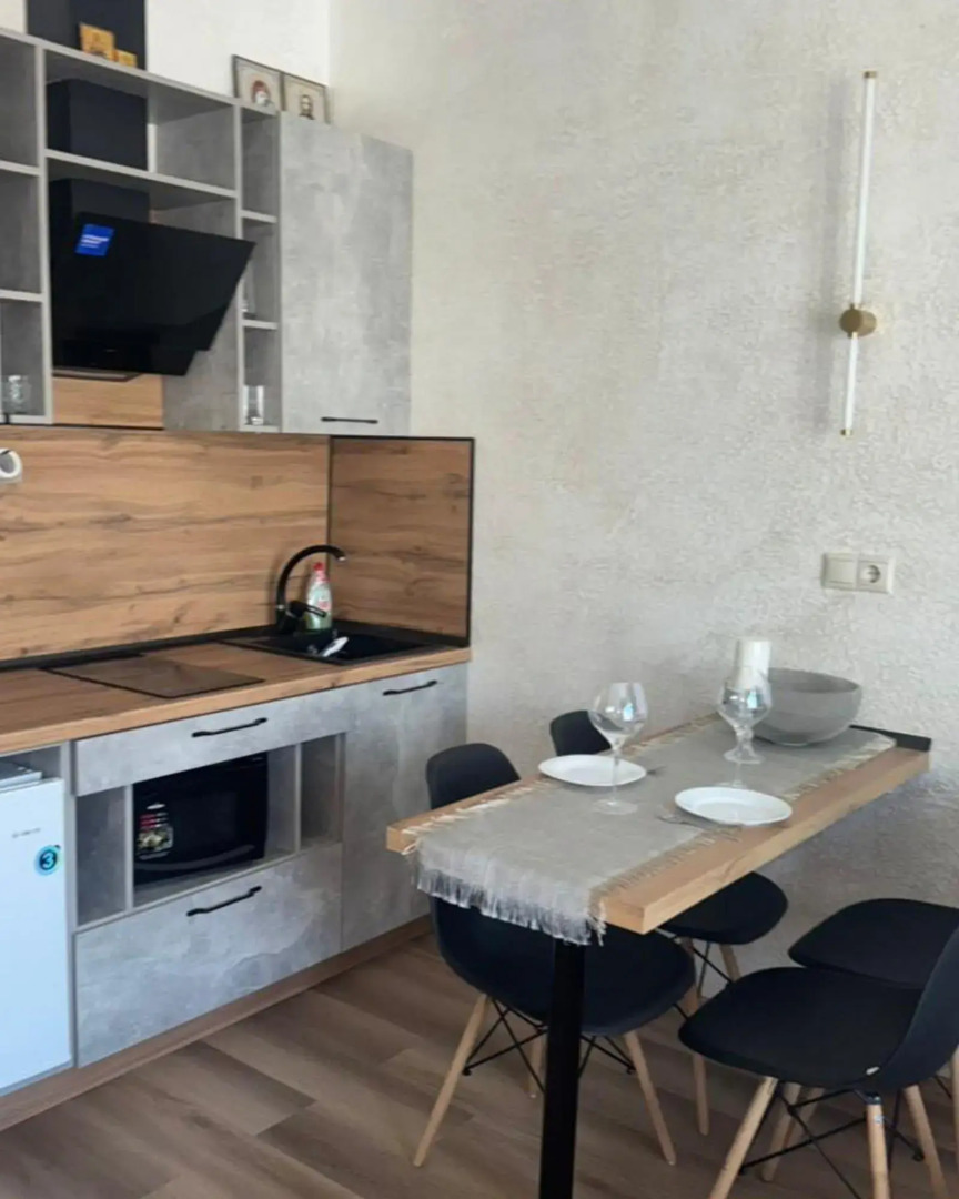 Море тут на улице Львовская