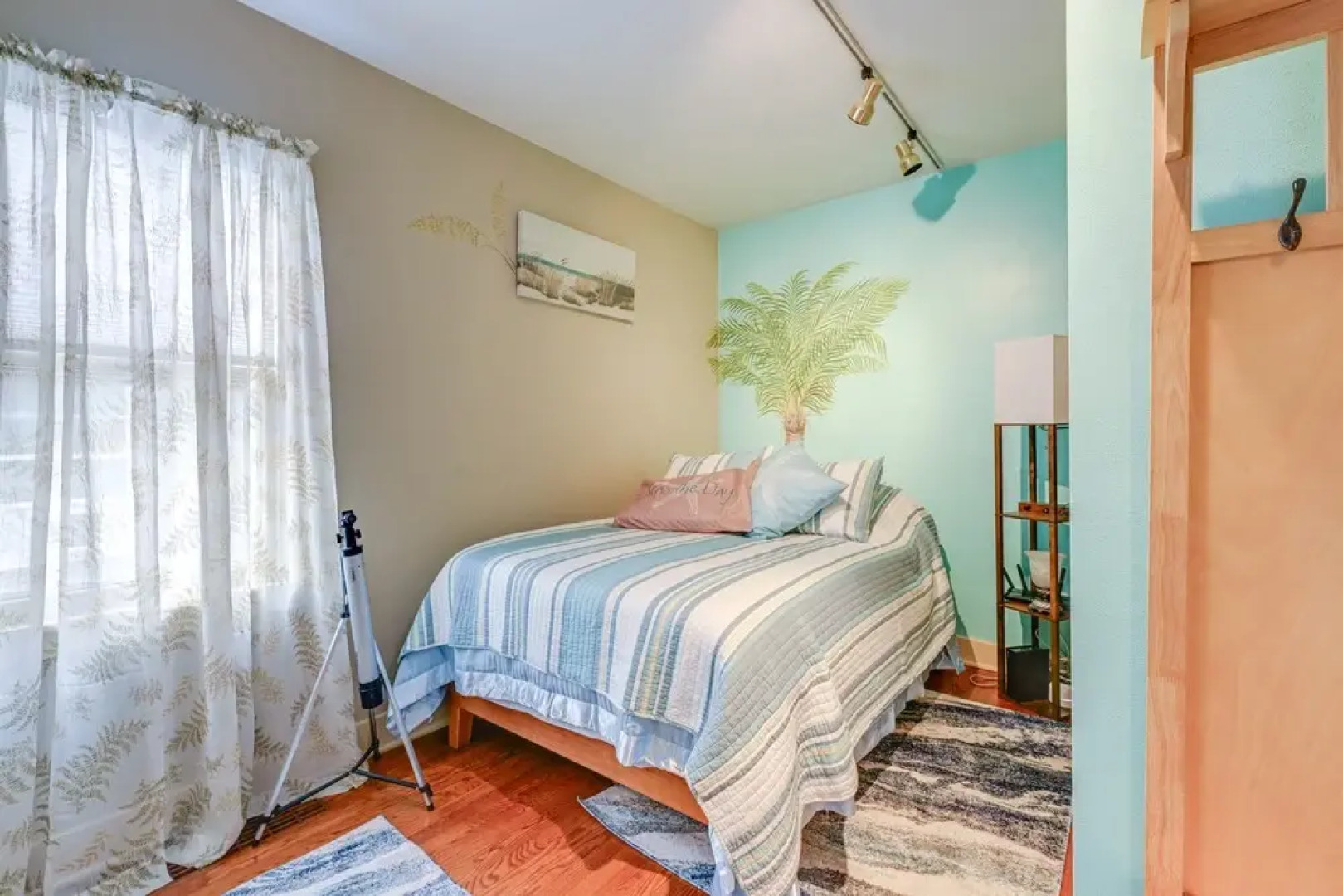 Cozy Wausau Home w/ Fireplace & Hot Tub Access