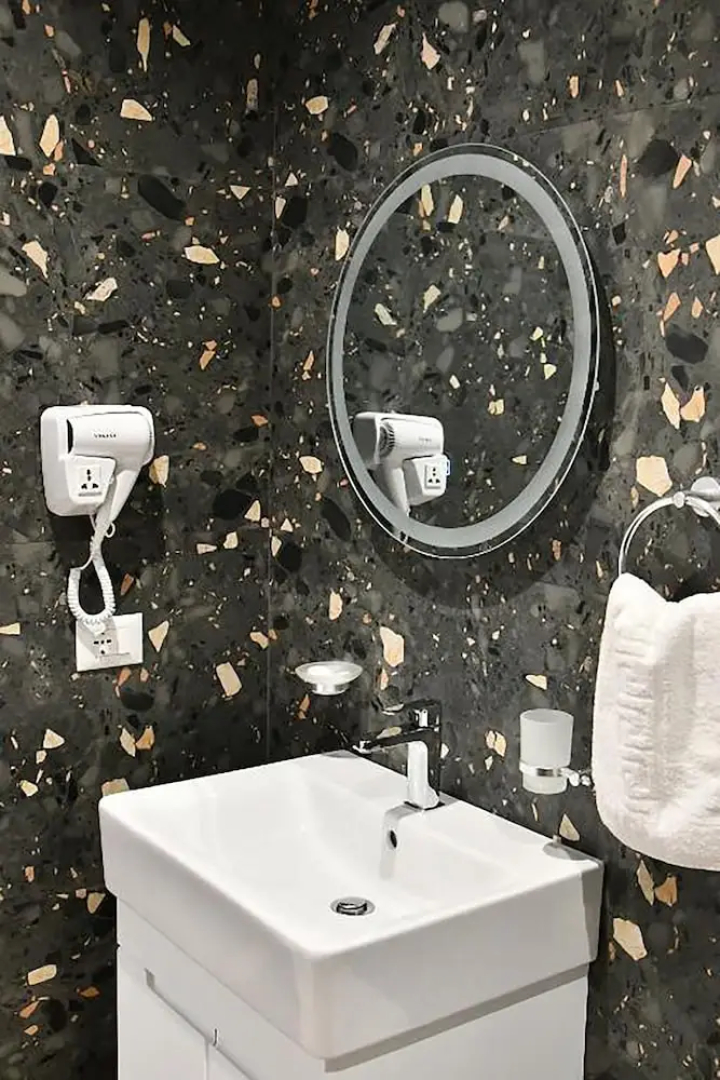 Elite Hotel