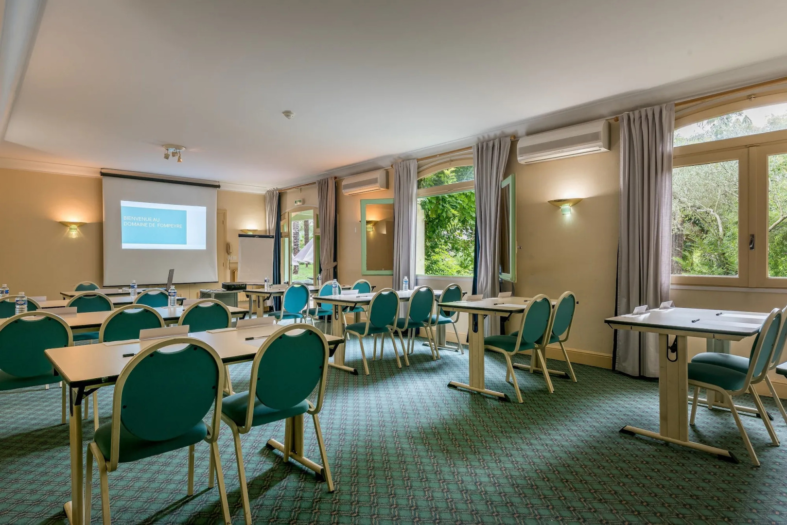 Logis Hôtels- Hôtel et Restaurant Domaine de Fompeyre