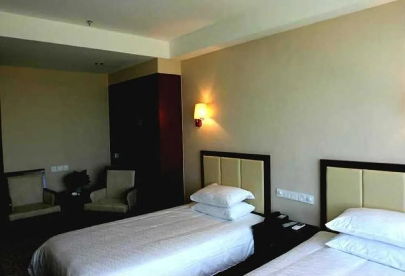 Jinhua Yijing Hotel