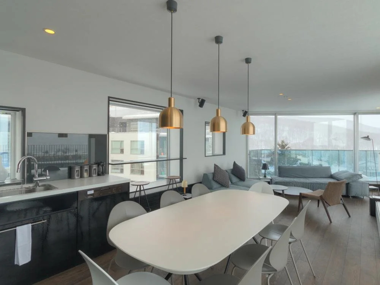 Kira Kira Suites by H2 Life