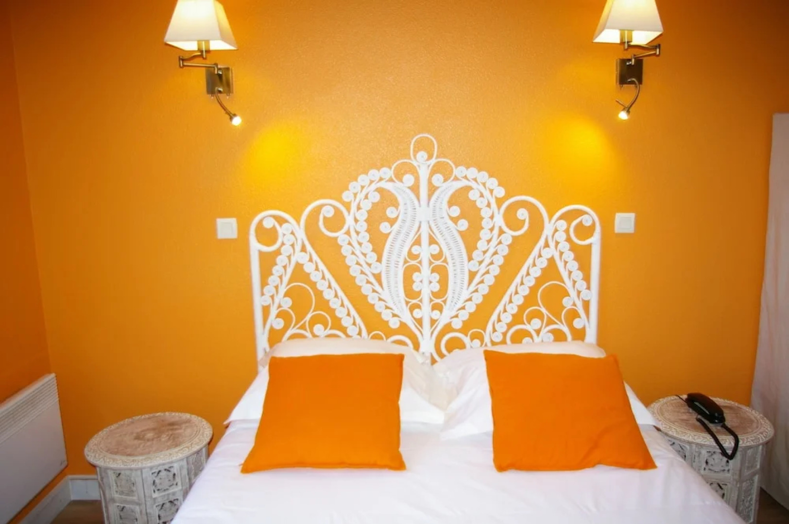 Queen Serenity Hotel