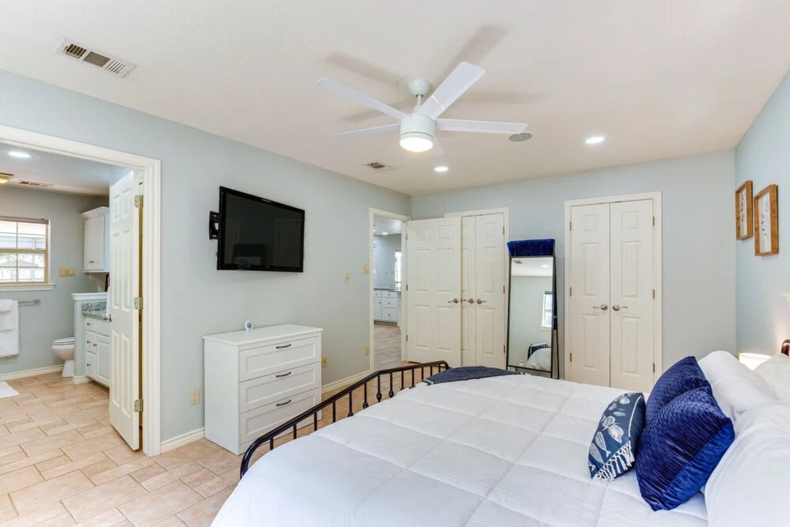 Near Cedar Creek Lake: Pet-friendly Home w/ Yard!