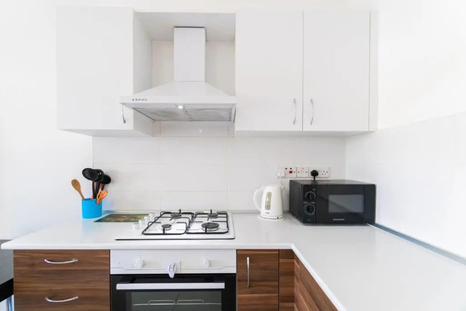 Beautiful & Quiet Two-Bedroom Apartment with Private Garden Lukomorye C1