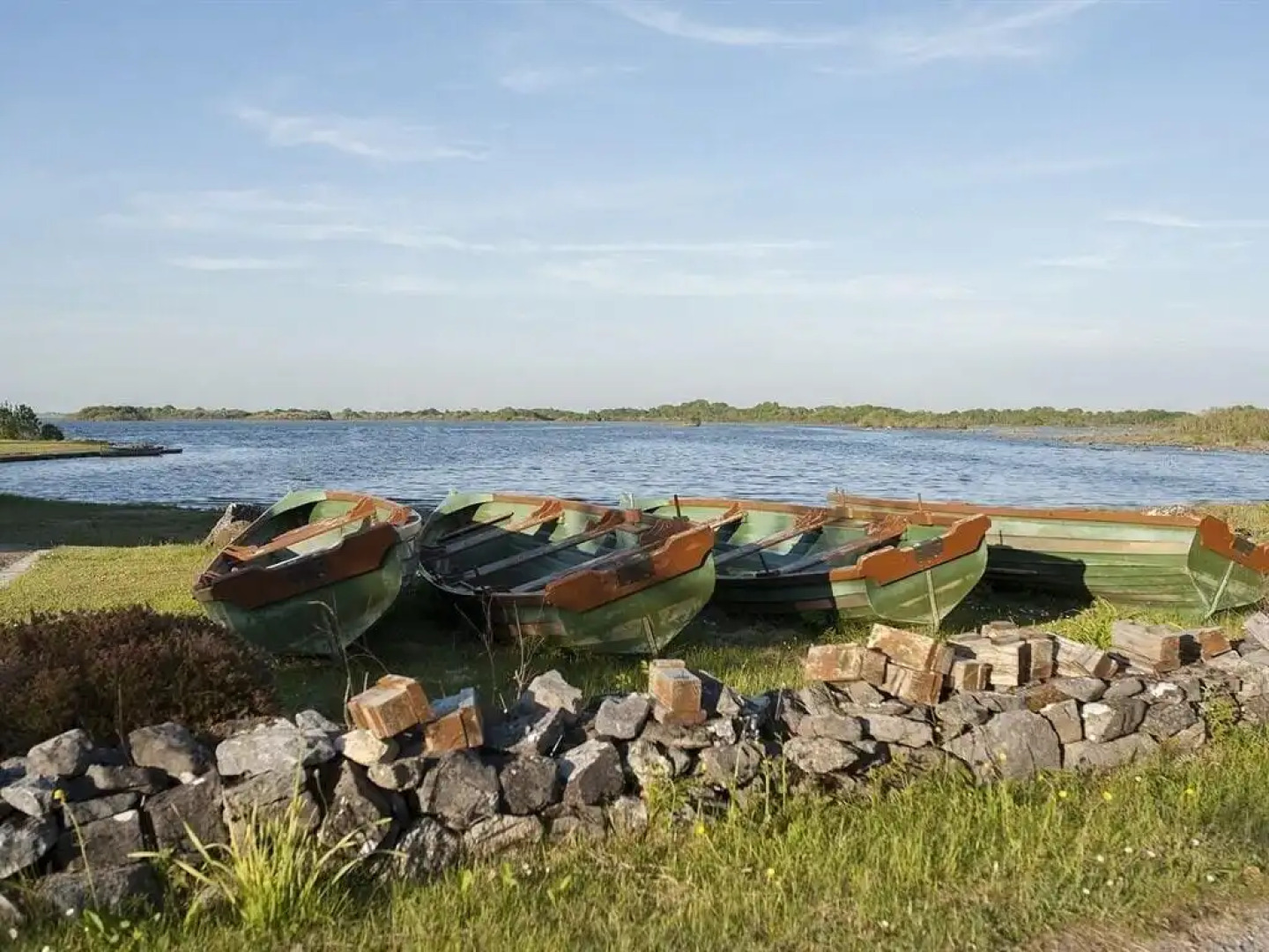 The Waterfront House Country Home