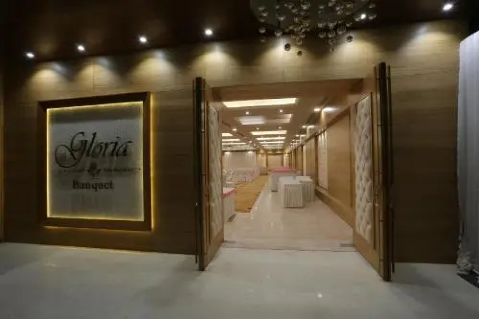 Ymca International Centre Hotel