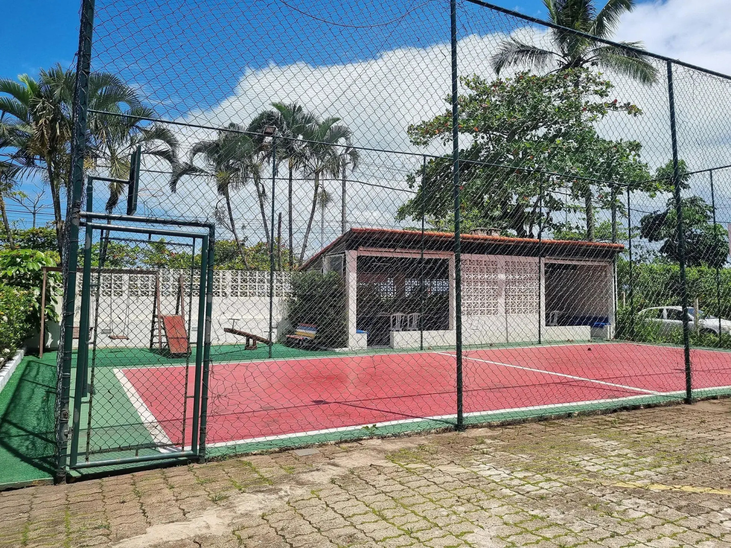 Apto em frente à praia em Caraguatatuba