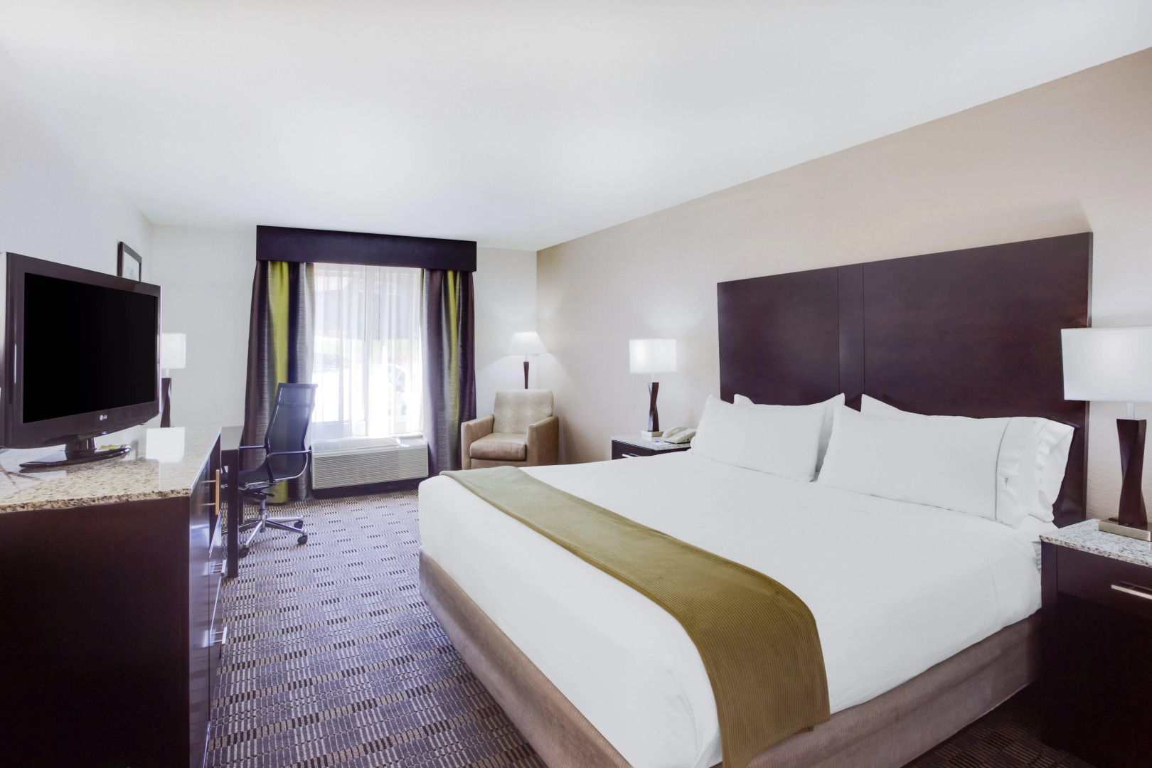 Holiday Inn Express Hotel & Suites Mebane by IHG