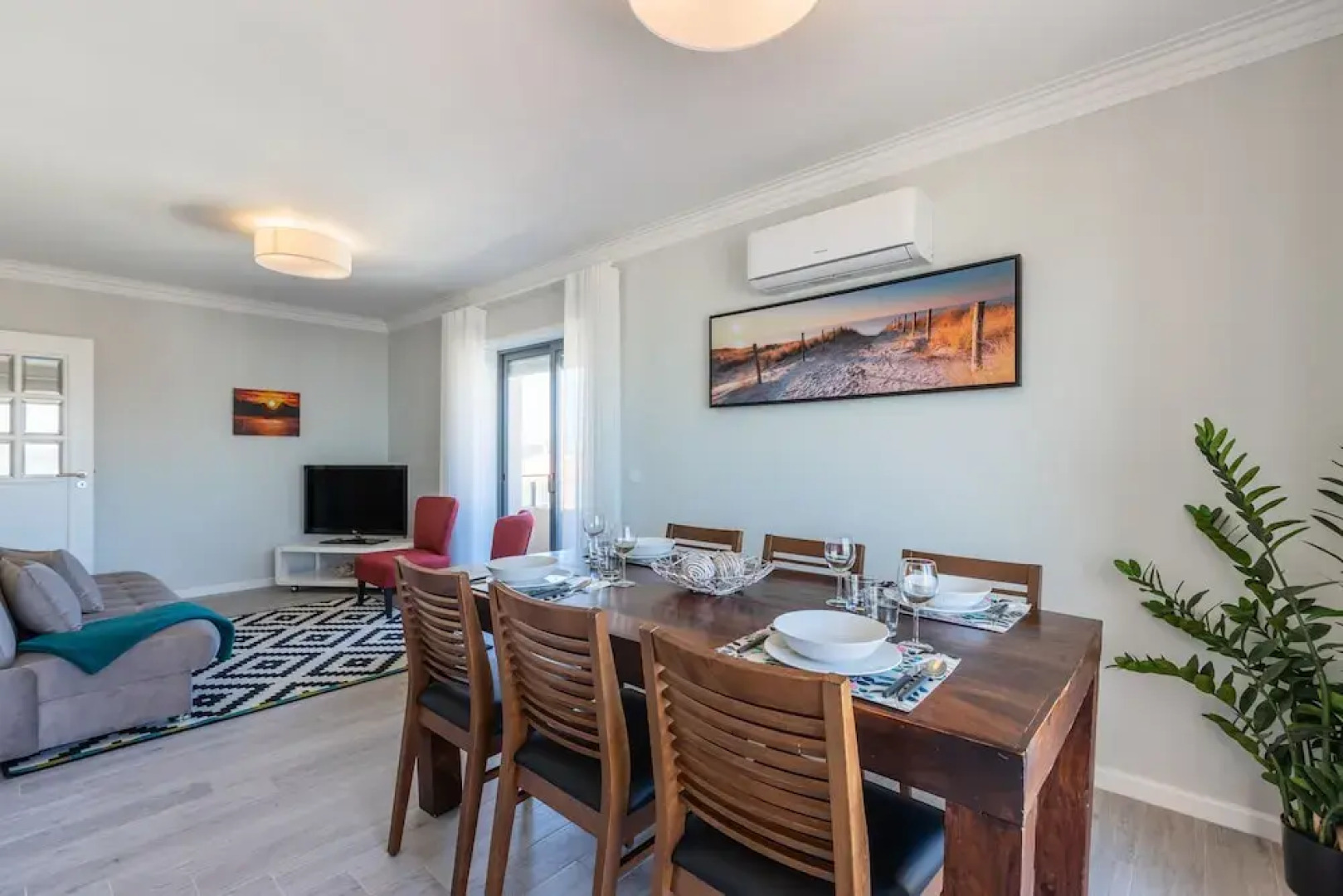 Vista Mare Beach Apartments