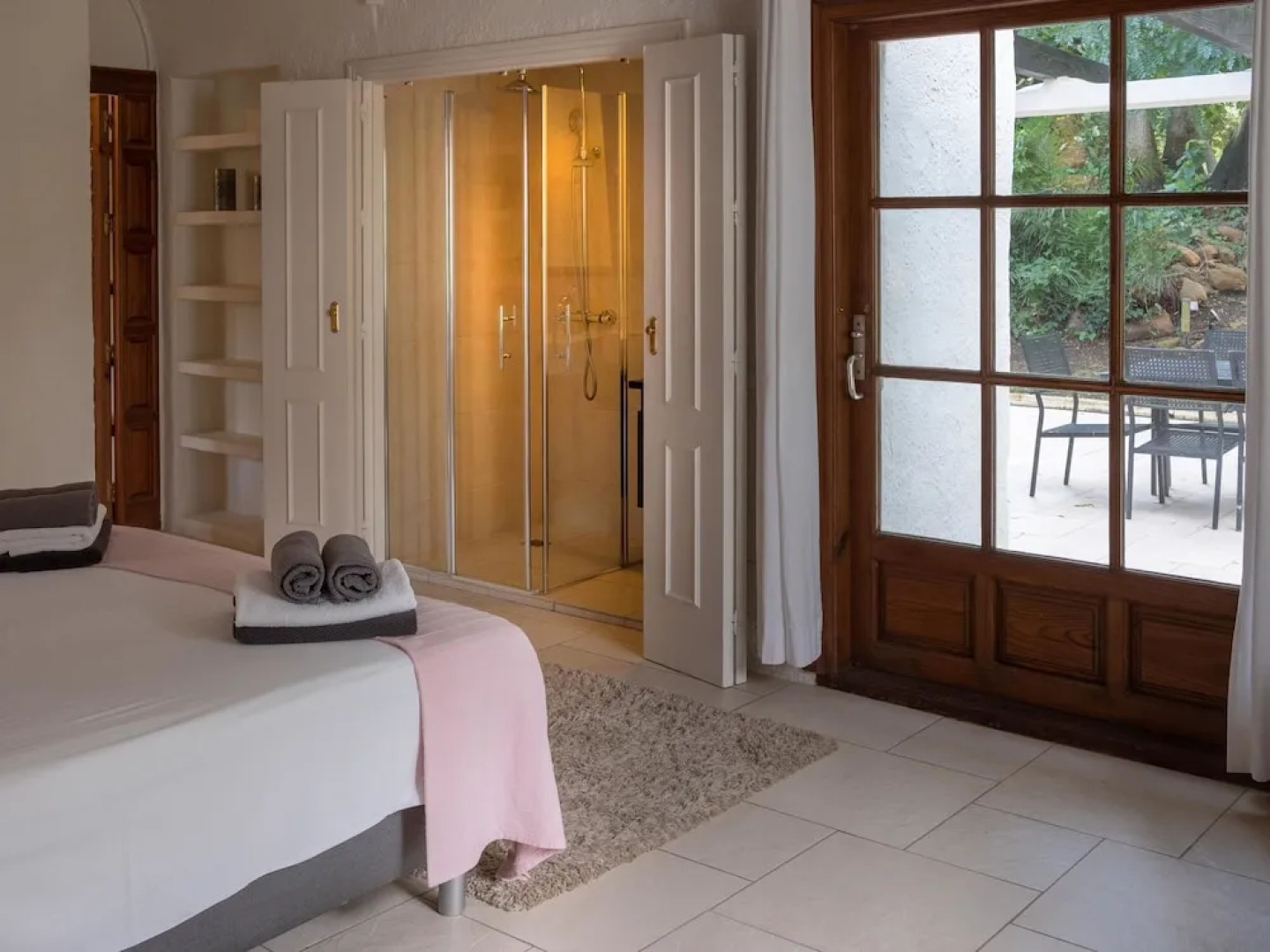 Plush Villa in Casares with Heated Pool, Sauna, Hot Tub