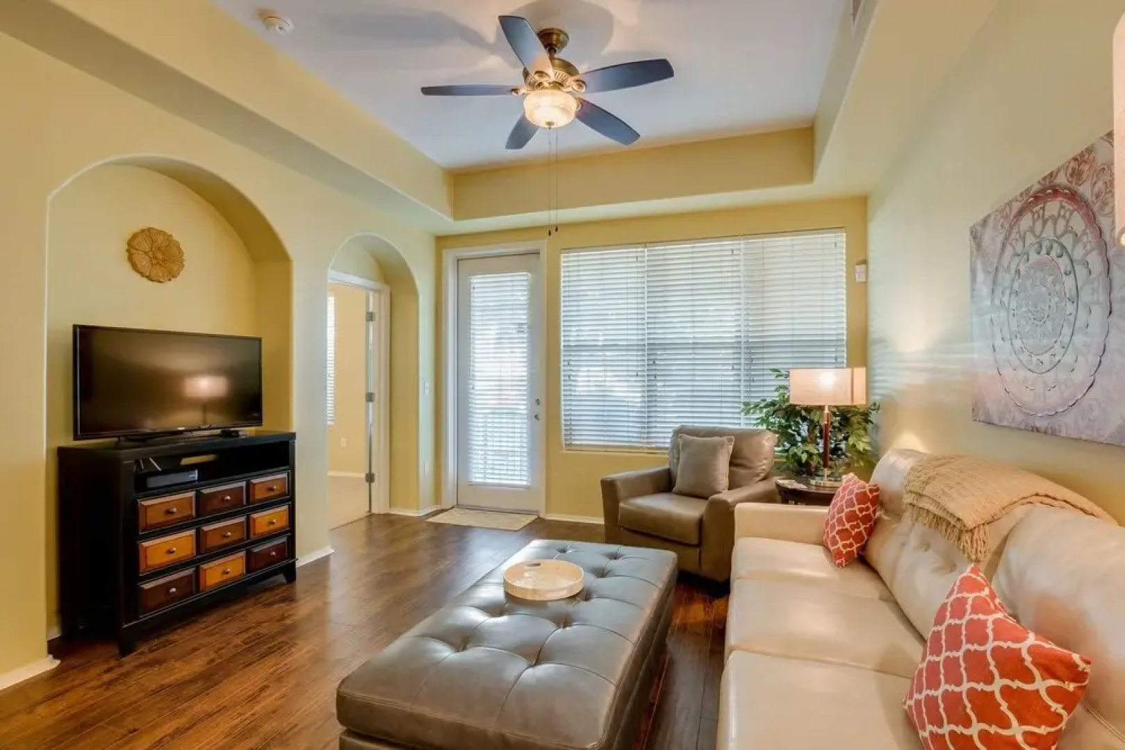 Ground Floor Condo Steps Away From Pool & Spa!! 2 Bedroom Condo by RedAwning