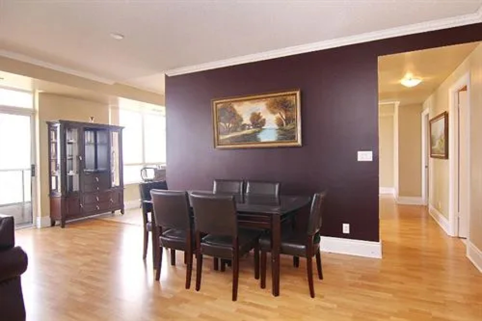 Oxford Furnished Apartments, Mississauga