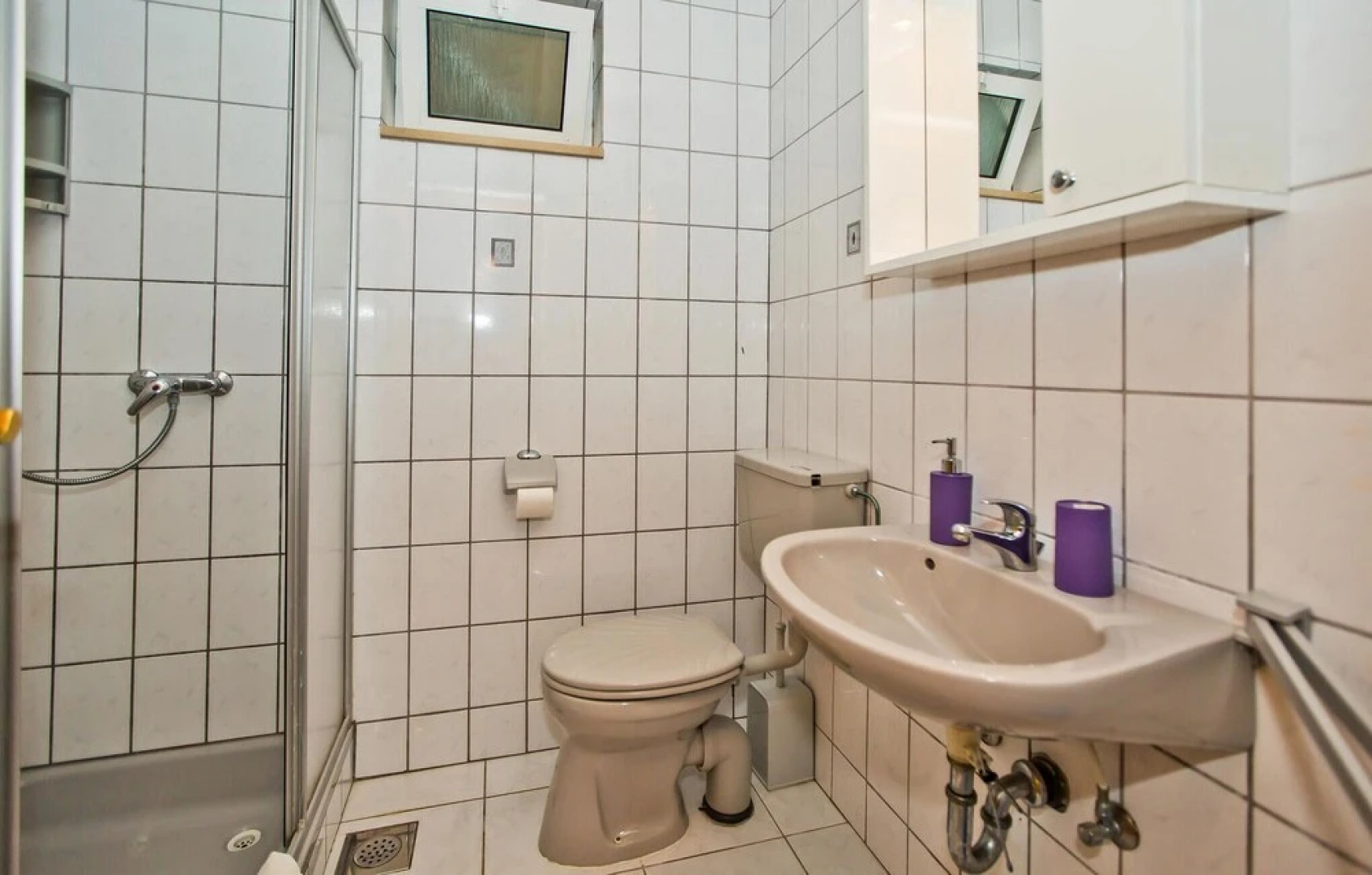 Amazing Home in Smricevica With Wifi and 6 Bedrooms