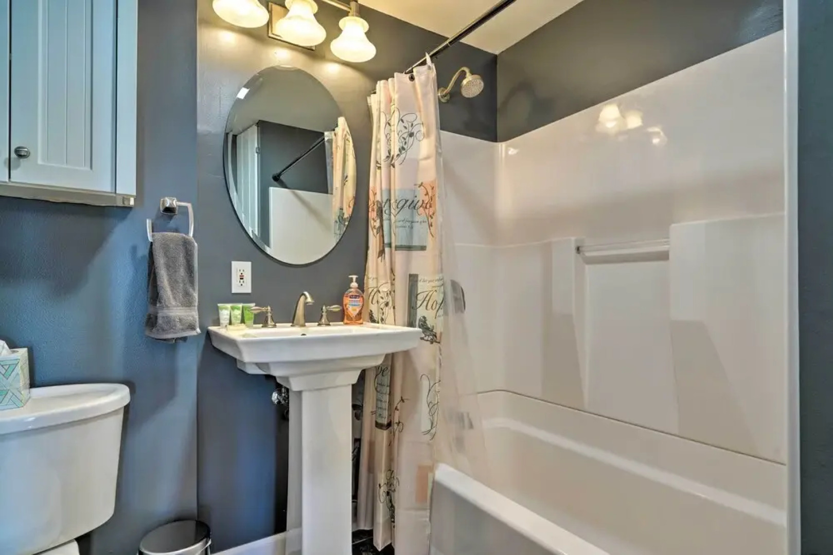 Lake Chautauqua Home < 1/2 Mile to Town & Water