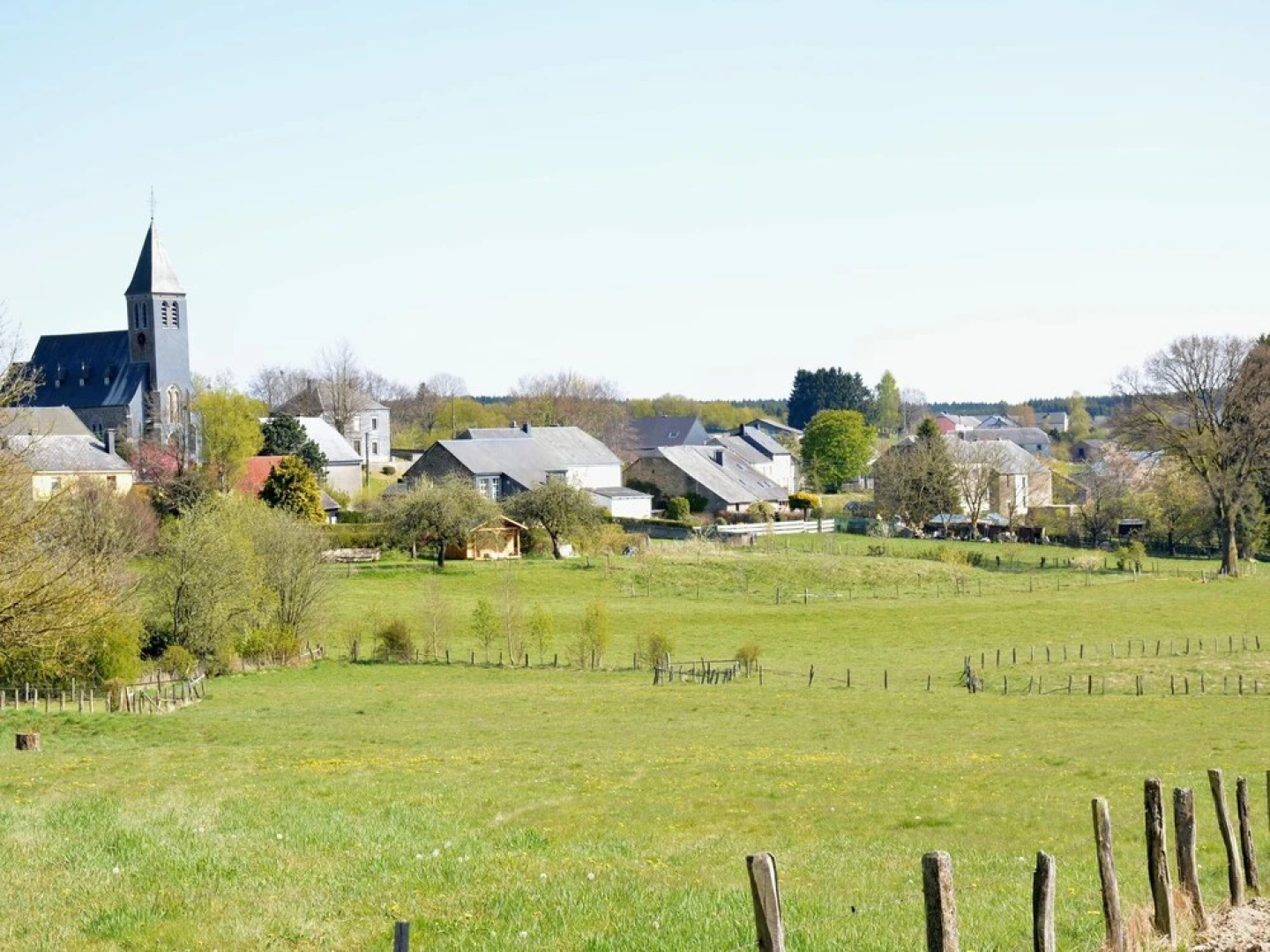 Pleasing Holiday Home in Virton with Garden