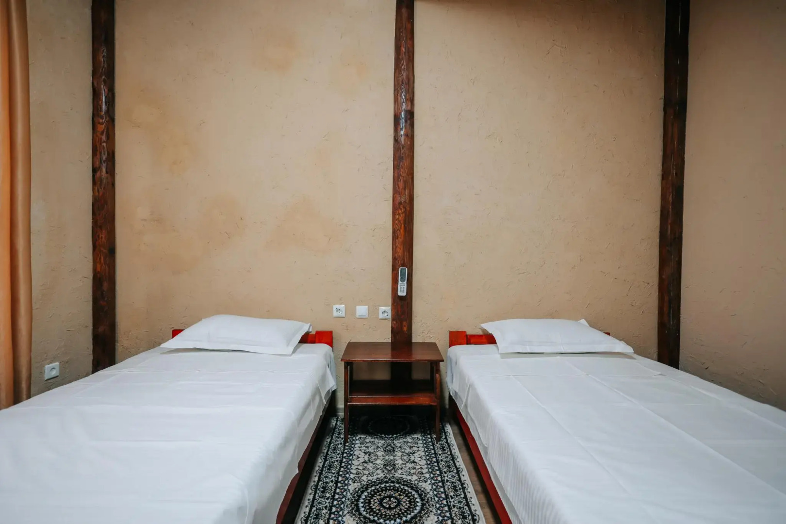 Sultan Kyzyl-Kia (Султан Кызыл-Кия)