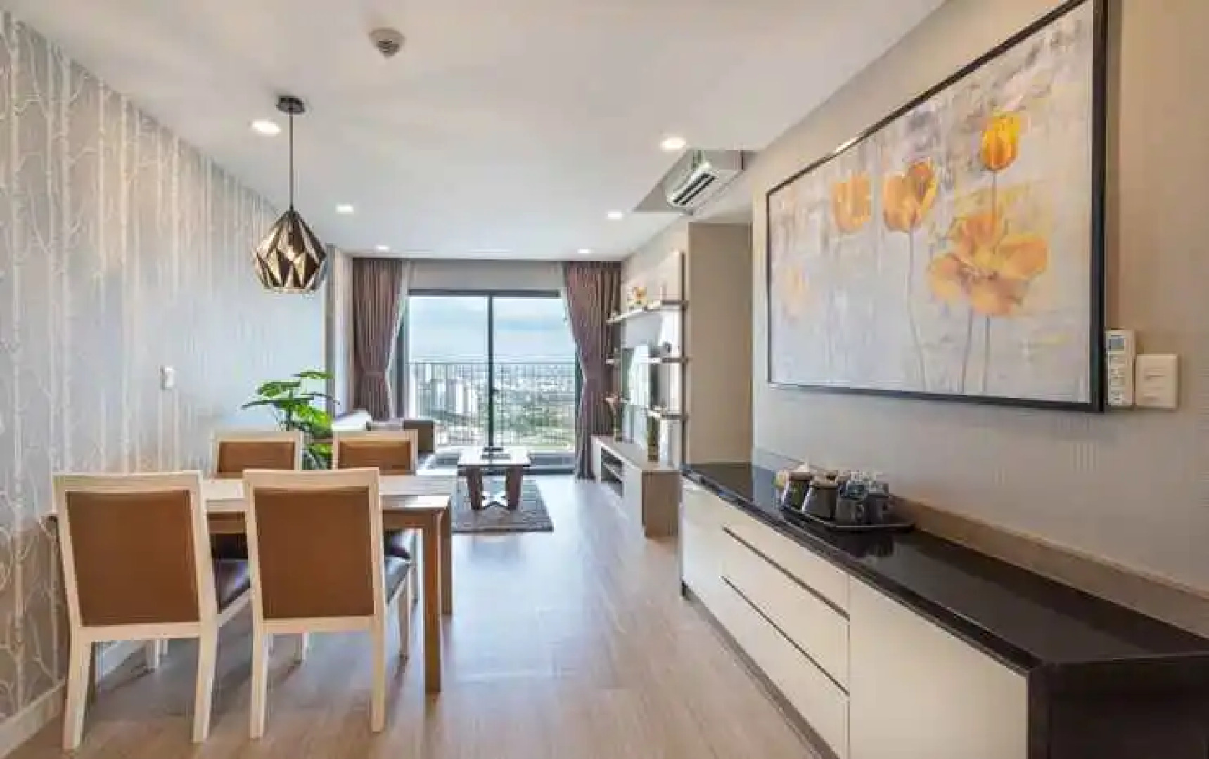 Ellie Apartment & Hotel Sai Gon