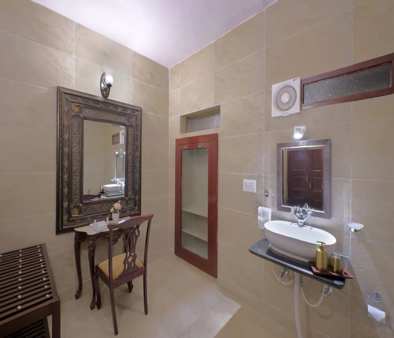 Fort Dhariyawad Heritage Hotel Udaipur