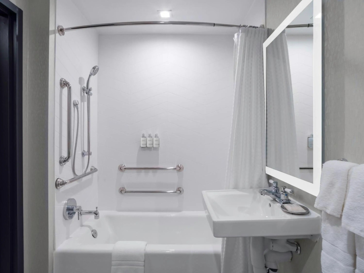 voco Niagara Falls - The Cadence by IHG