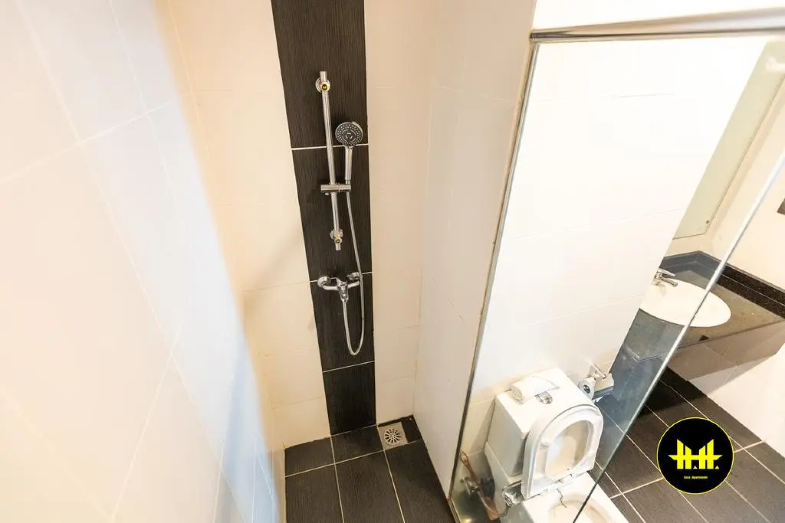 Apartments @ Imperial Suites Kuching