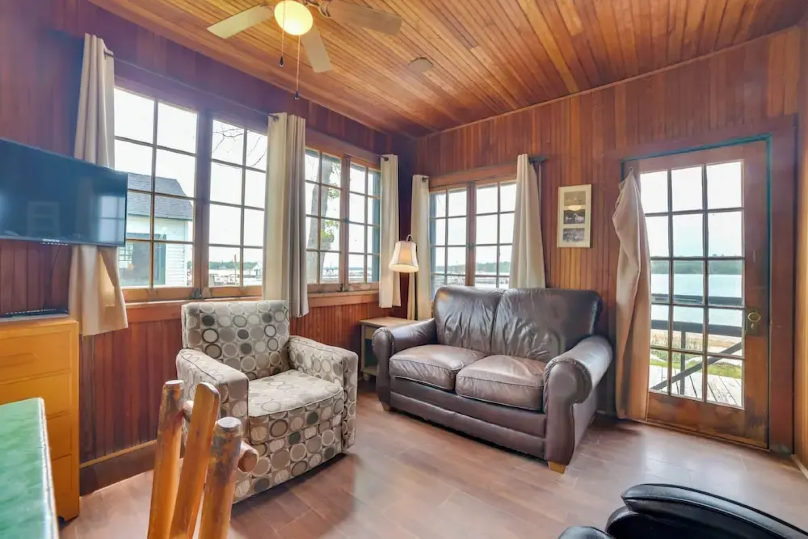 Les Cheneaux Islands Cabin 4 w/ Deck: Pet Friendly