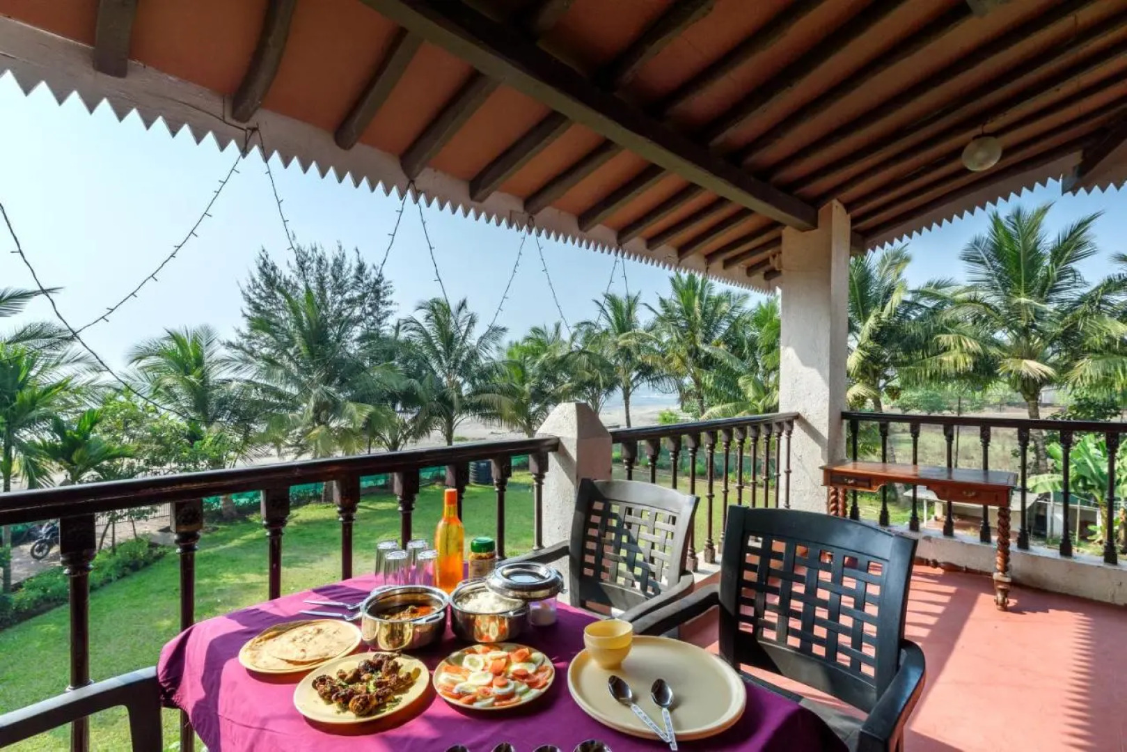 SaffronStays Salt Rim on the Beach