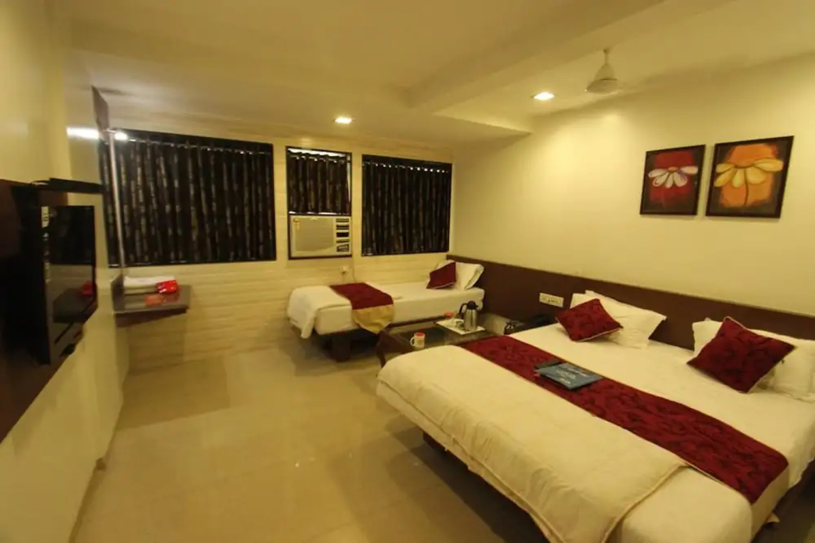 OYO 1370 Hotel Akash
