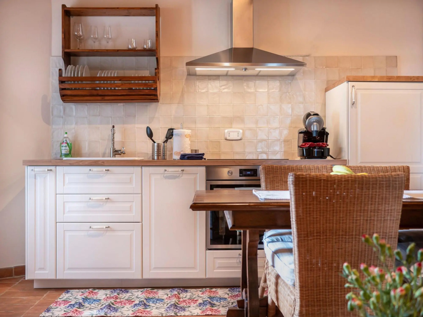 Heritage Holiday Home in Mombaroccio with Garden