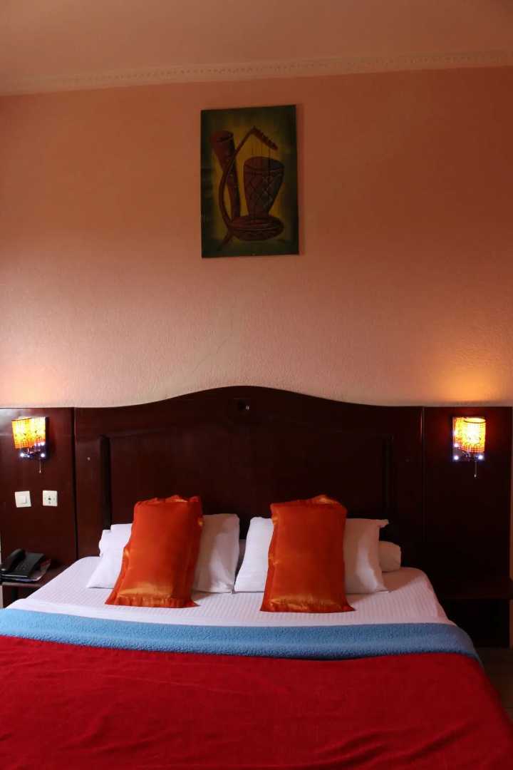 Tou'Ngou Hotel