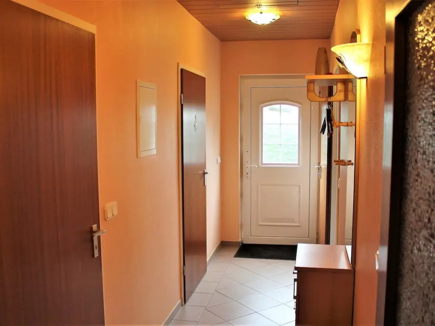 Cozy Holiday Home in Dorf Gutow near Sea