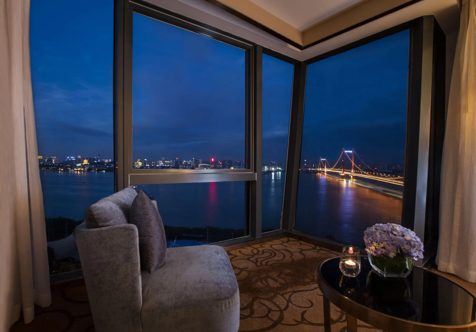 Hilton Wuhan Riverside