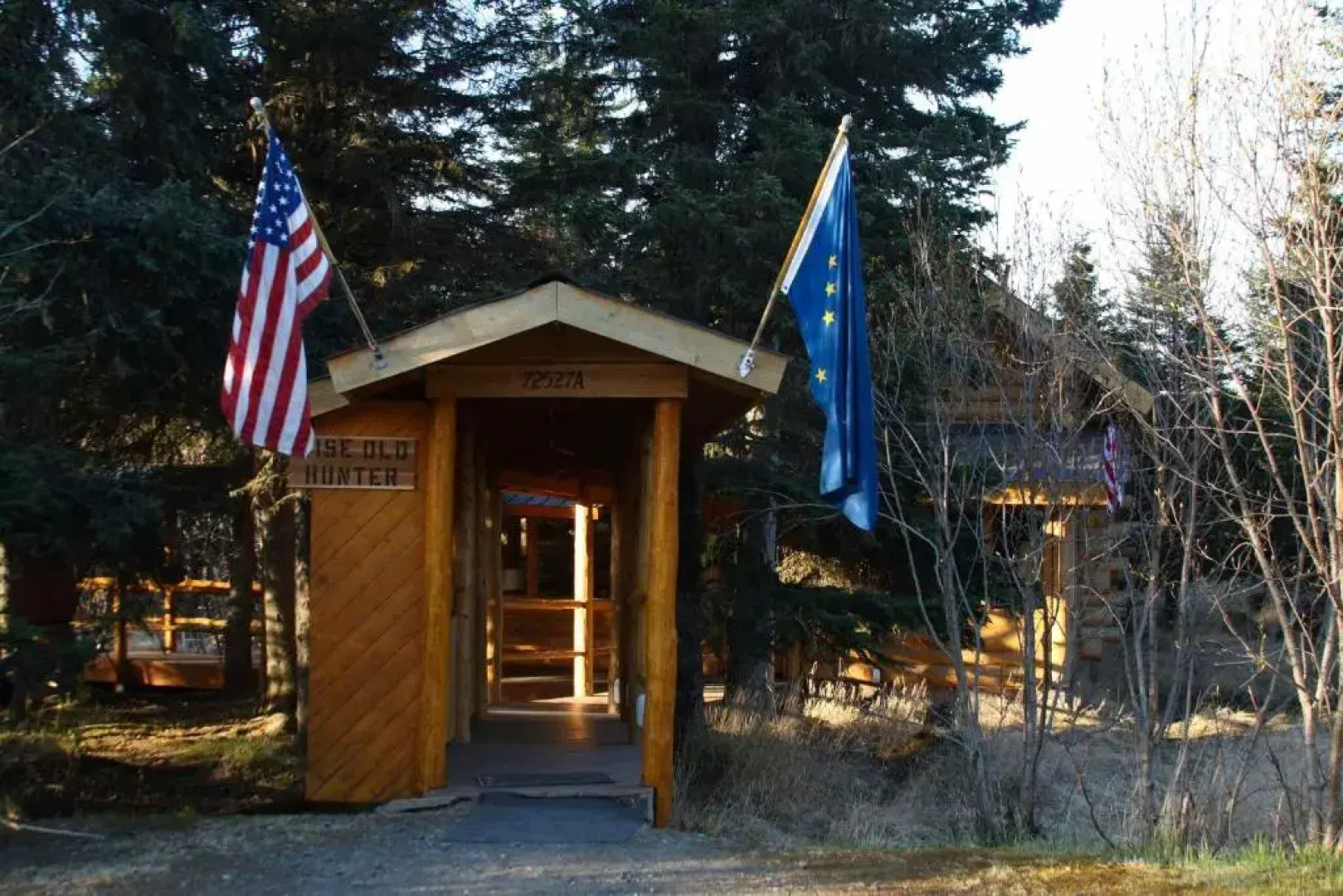 Wise Old Hunter Lodge