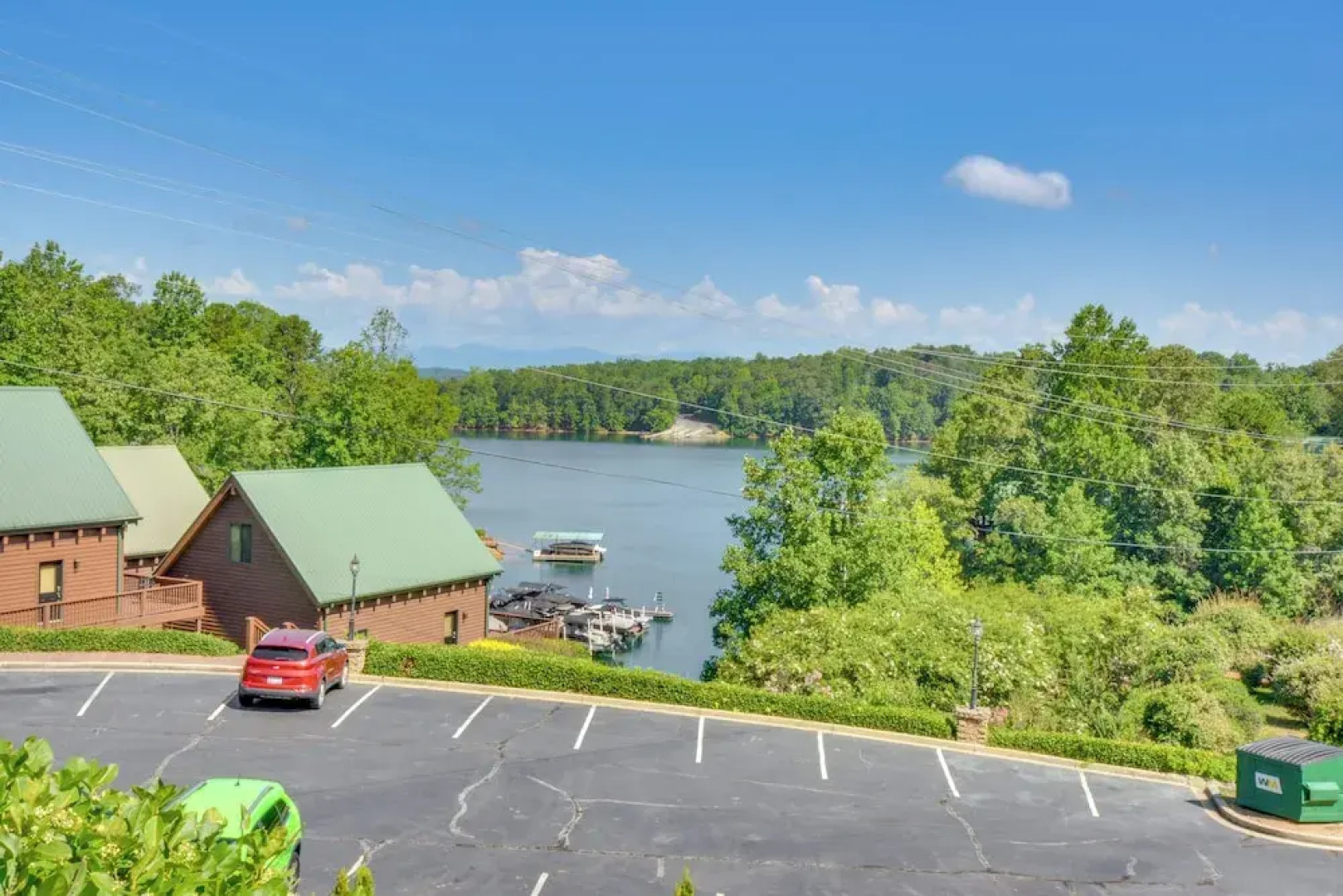 Scenic Outdoor Space: Lake Keowee Retreat!