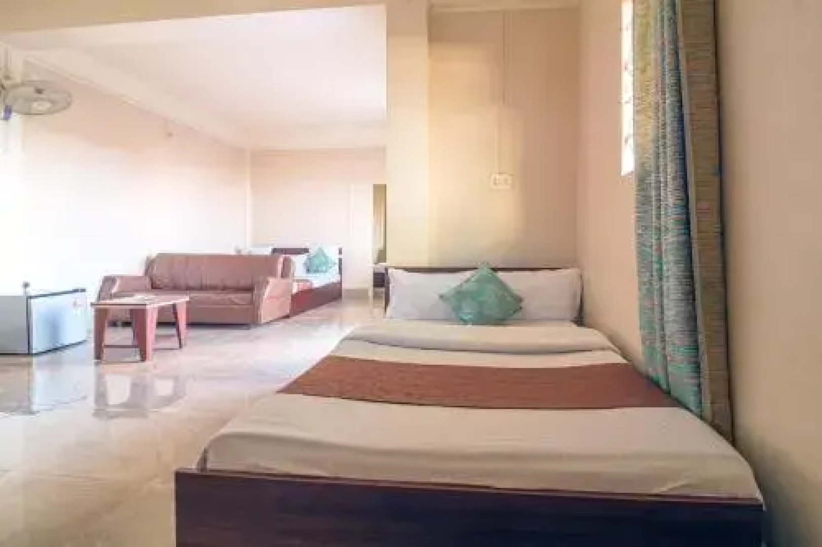 7 Sisters Falls View Inn Hotel