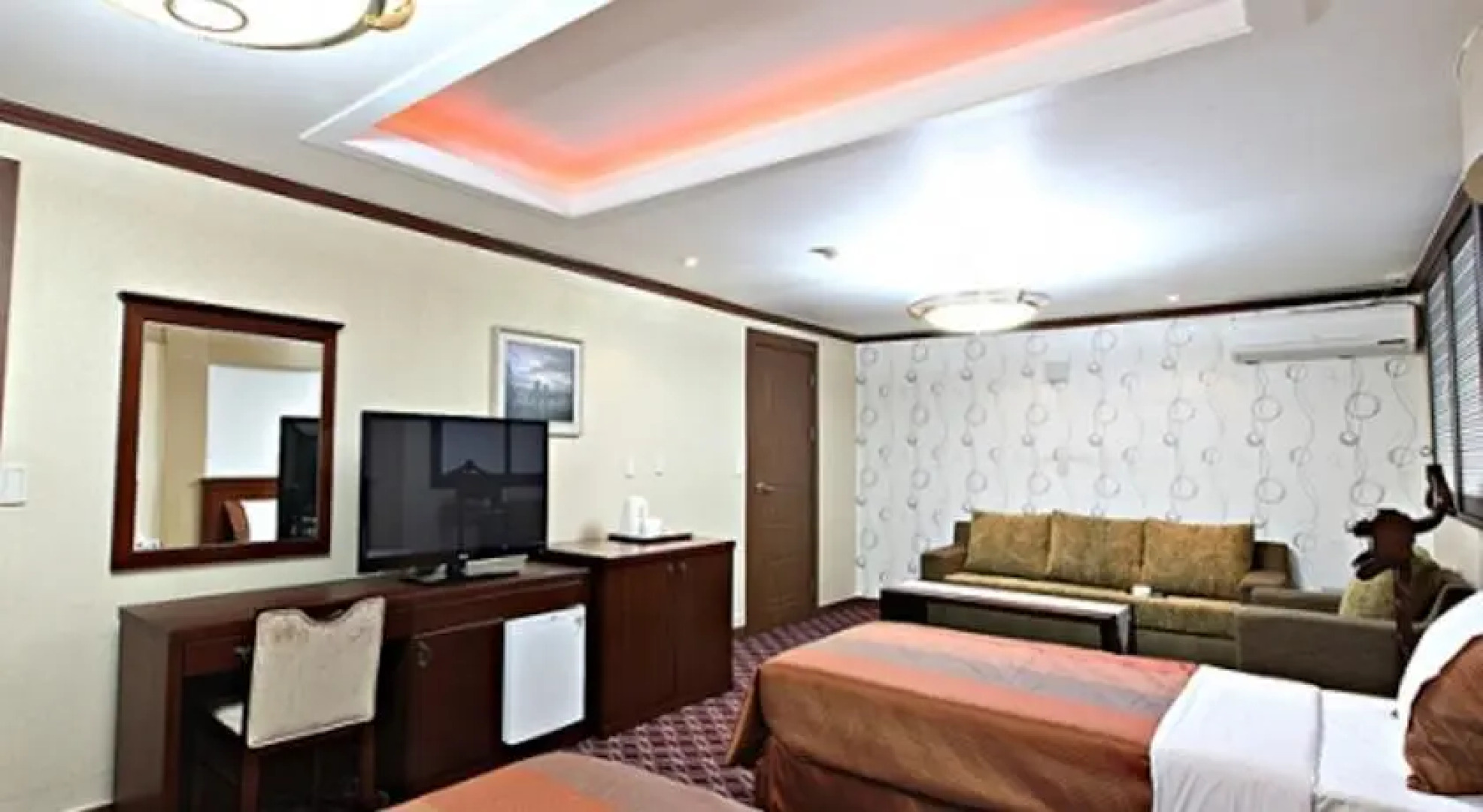 Donghae Eastern Tourist Hotel