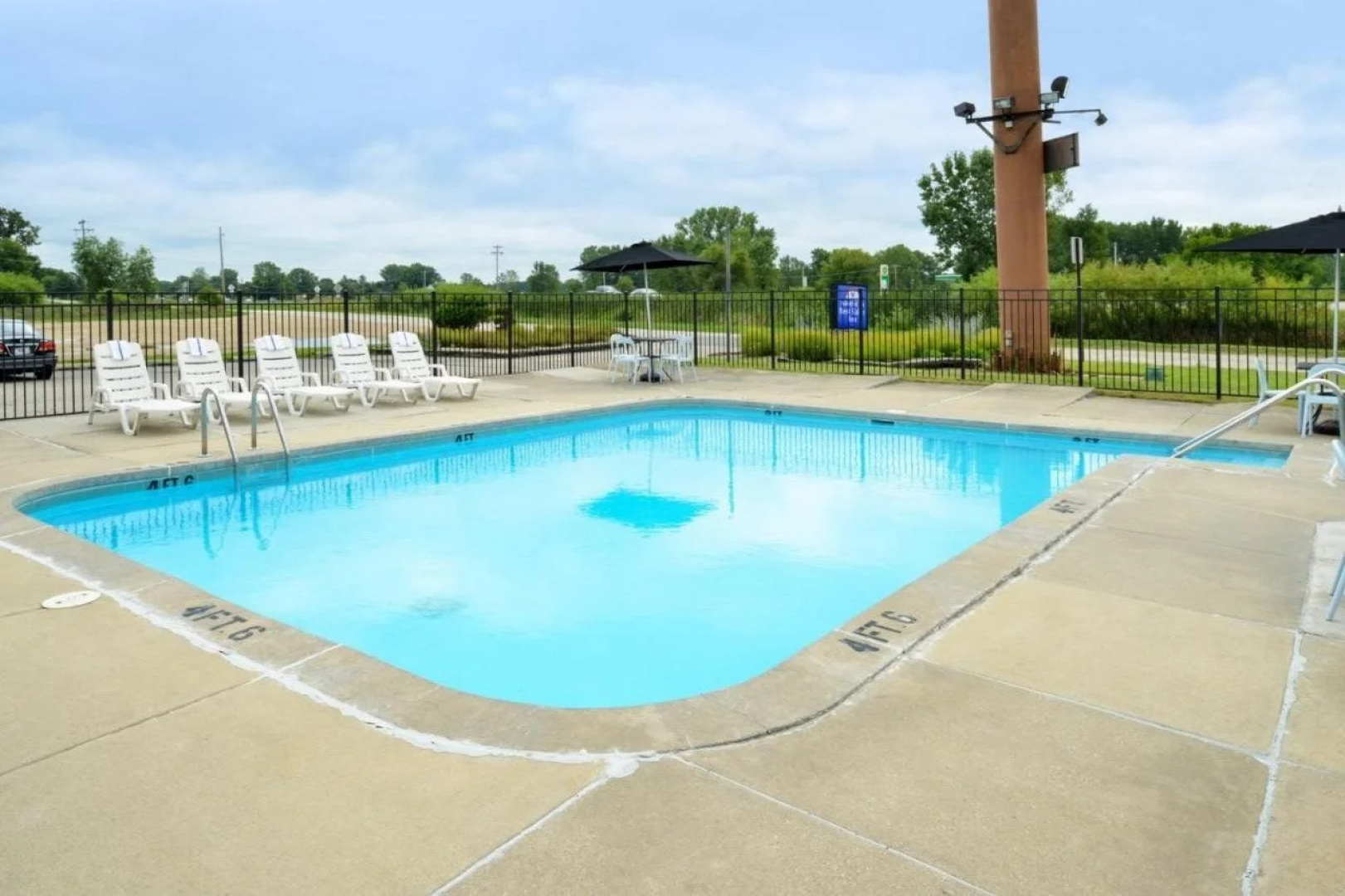 Americas Best Value Inn - Madison