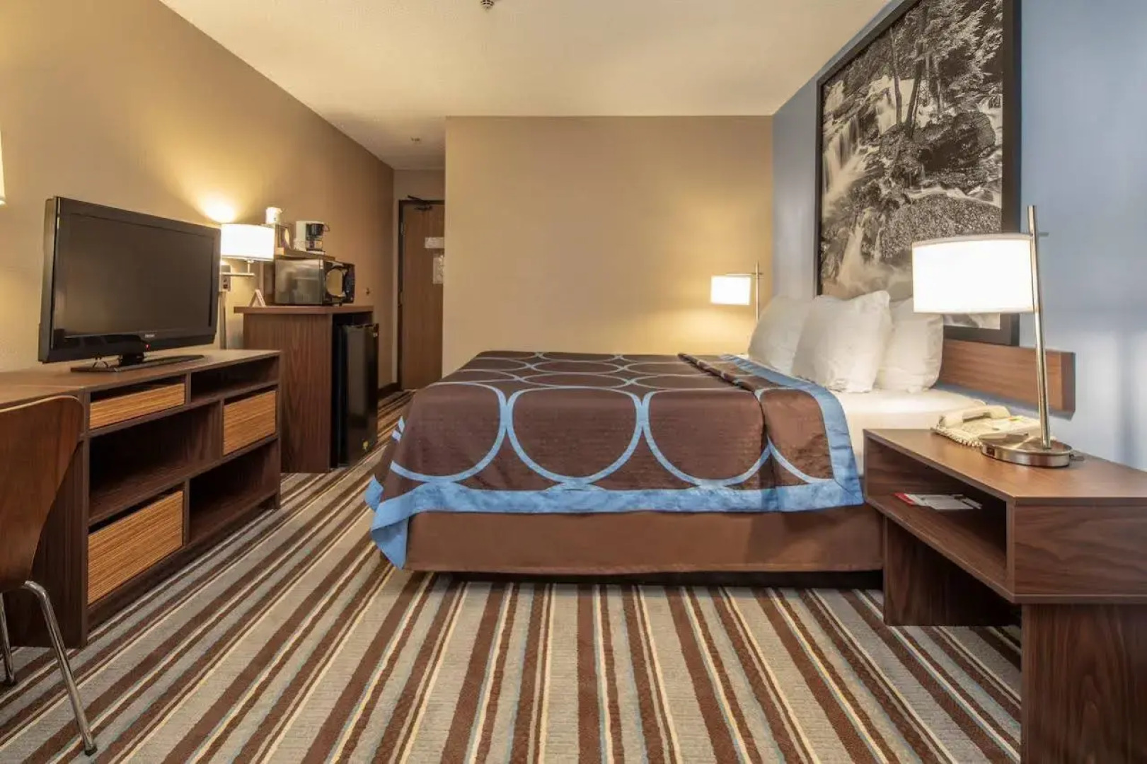 Super 8 Steubenville