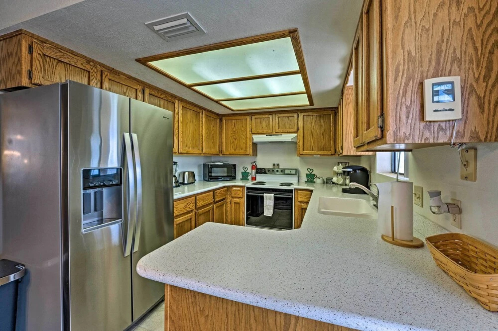 Lake Havasu City Retreat w/ Mtn Views & Patio!