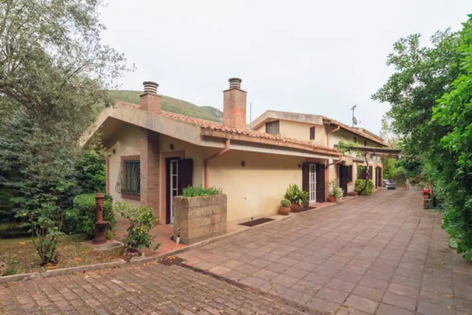 House With 5 Bedrooms in Caserta, With Pool Access, Enclosed Garden and Wifi - 25 km From the Beach