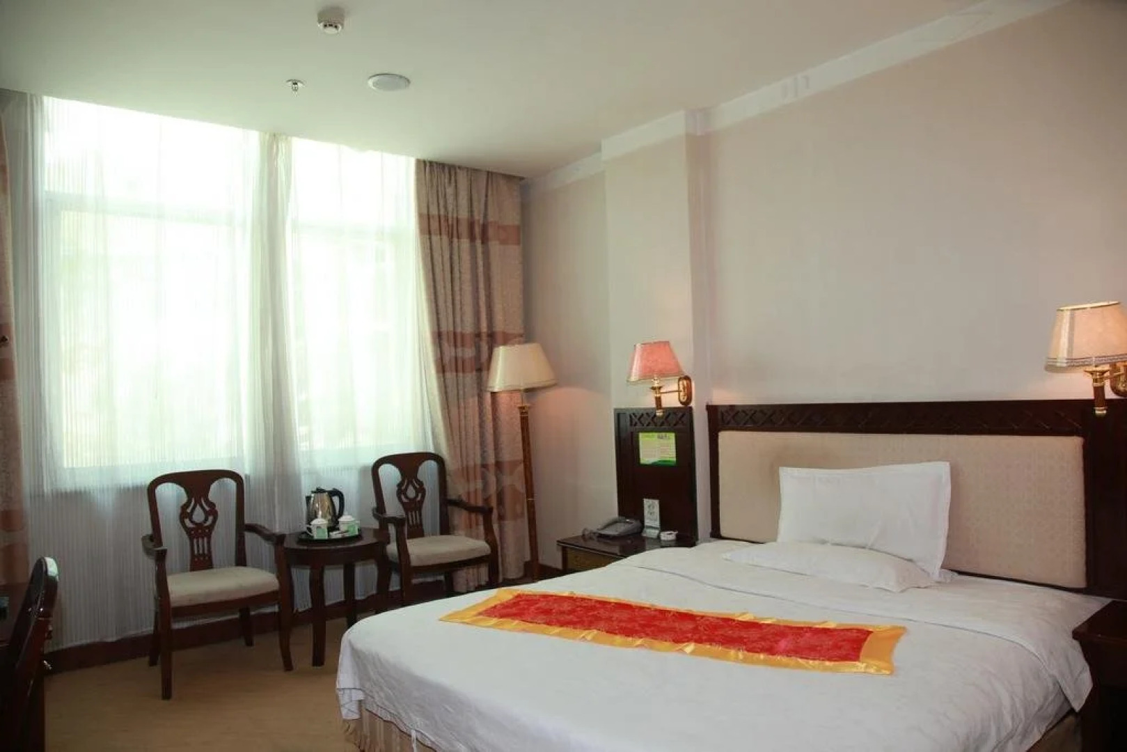 Tibet Shannan Yulong Holiday Hotel