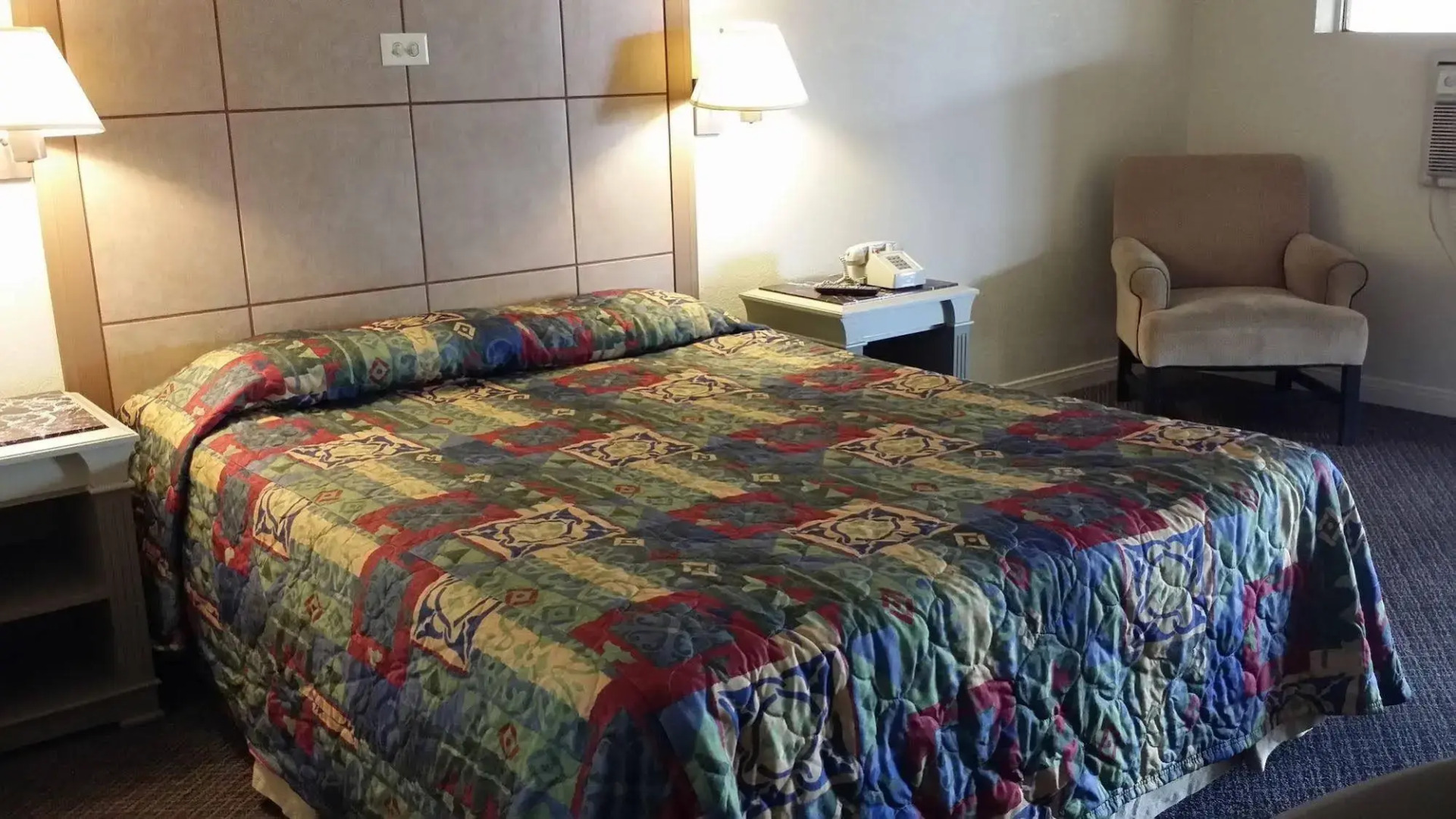 Brunner's Inn & Suites