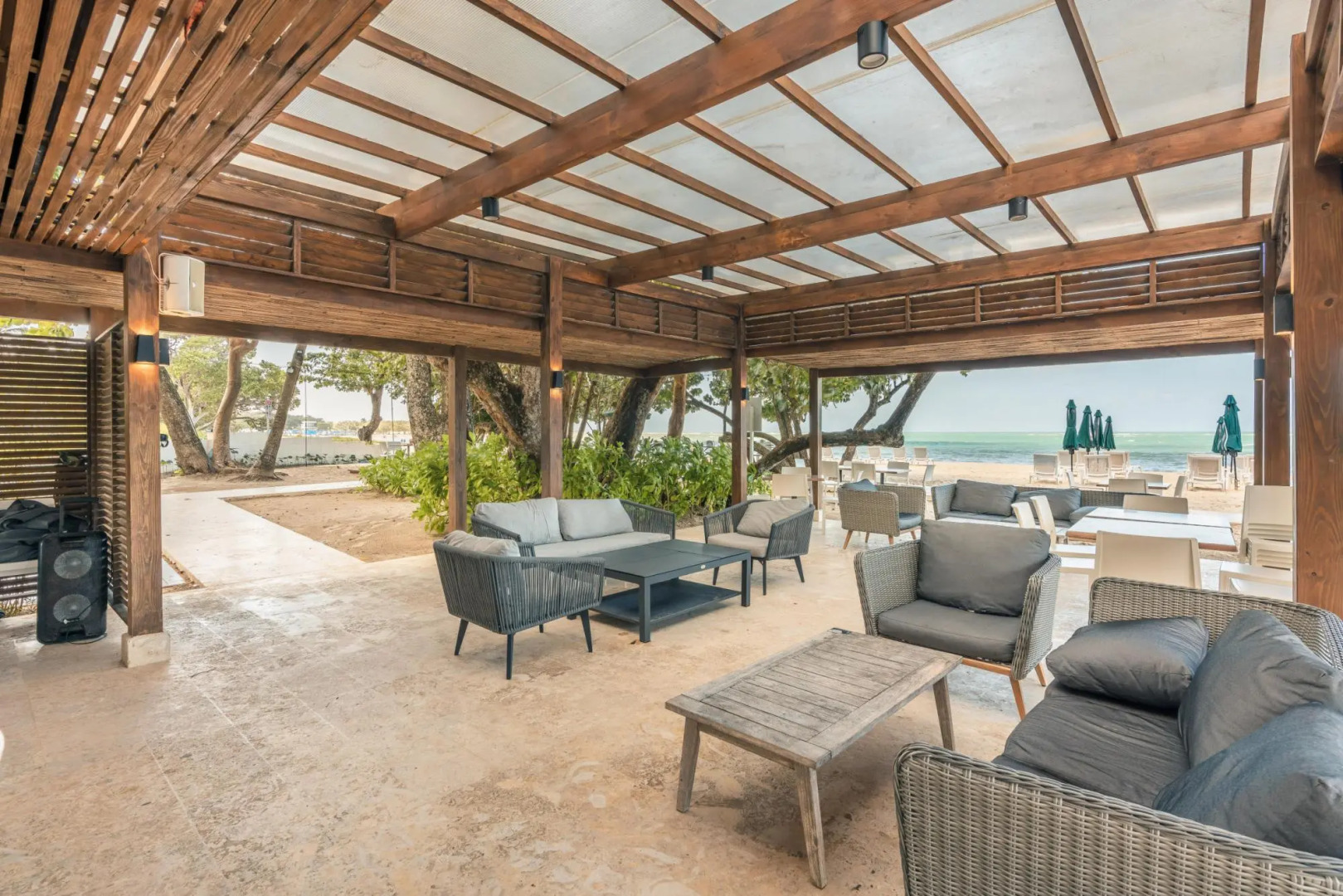 Beautiful Studio at Green One AA4