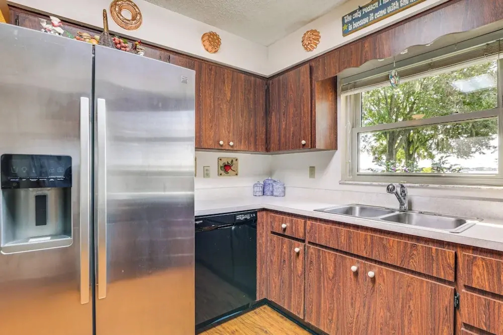 Lakefront Frostproof Vacation Rental w/ Beach!