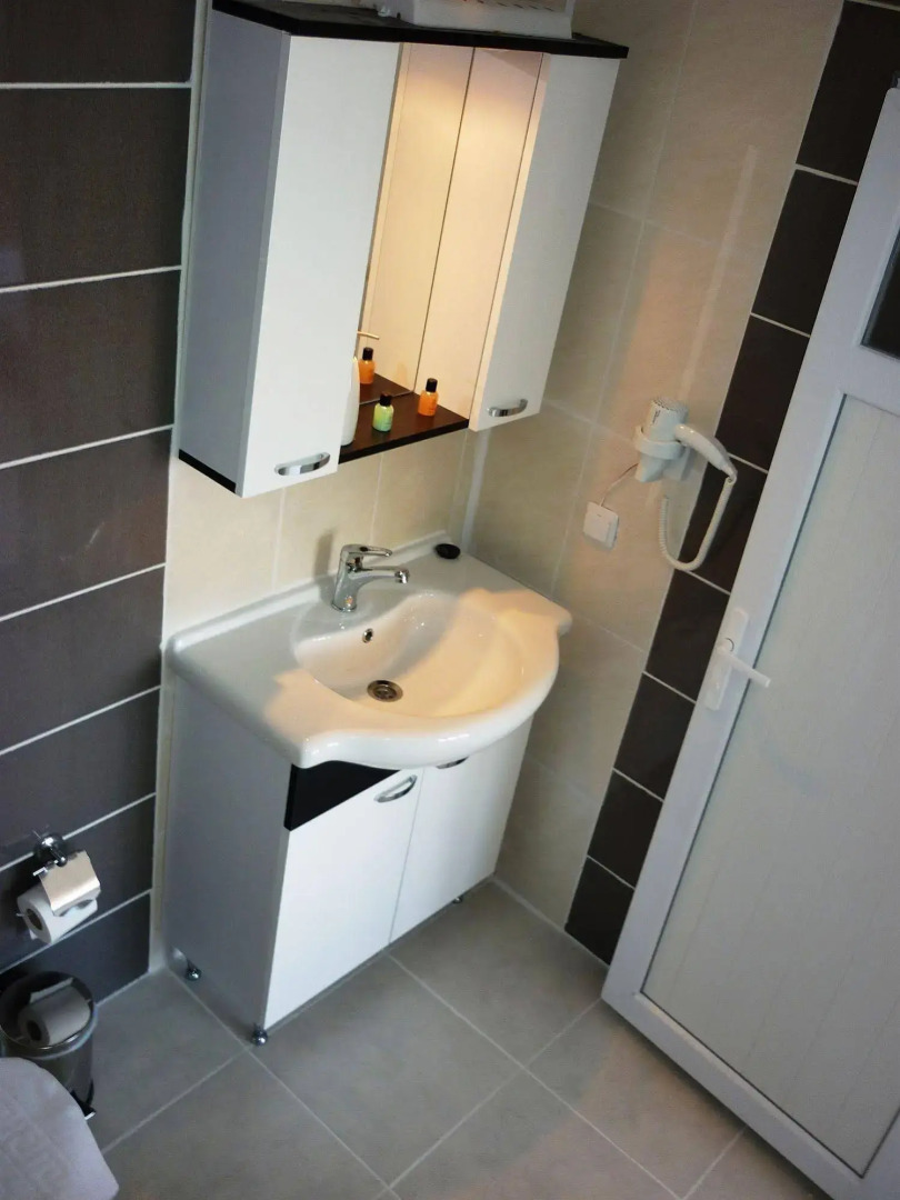 The Green Valley Hotel