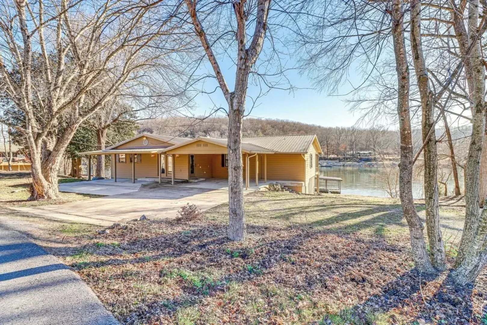 Spacious Cabin w/ Private Dock on White River!